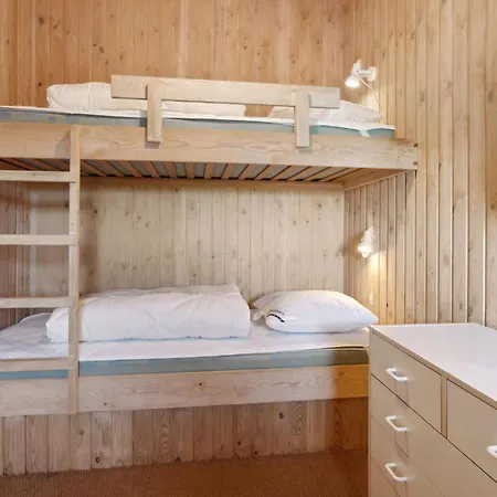 3 Bedroom Amazing In Holiday home *