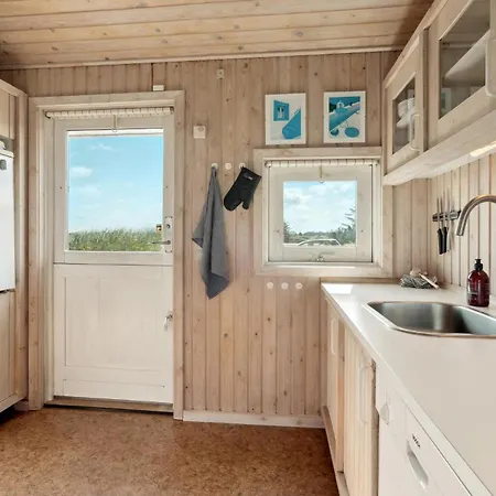 3 Bedroom Amazing In Holiday home *